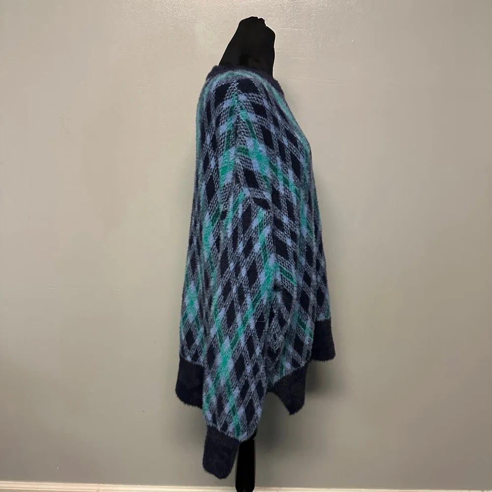Women's Aerie Argyle Crew Neck Sweater size small Blue Green OVERSIZED fuzzy